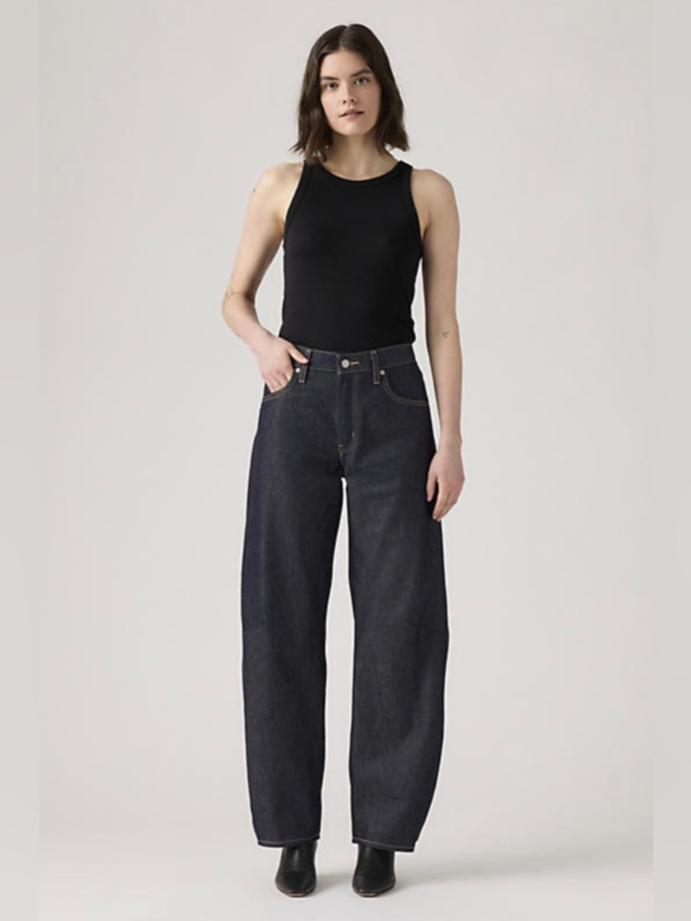 New Levi’s Baggy Dad Barrel Jean - size 26